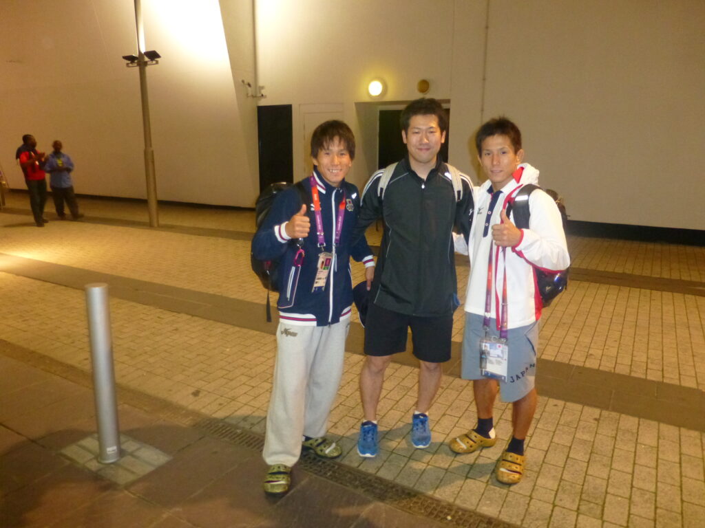 湯元健一・進一選手 試合直前の調整と記念写真｜ロンドン五輪