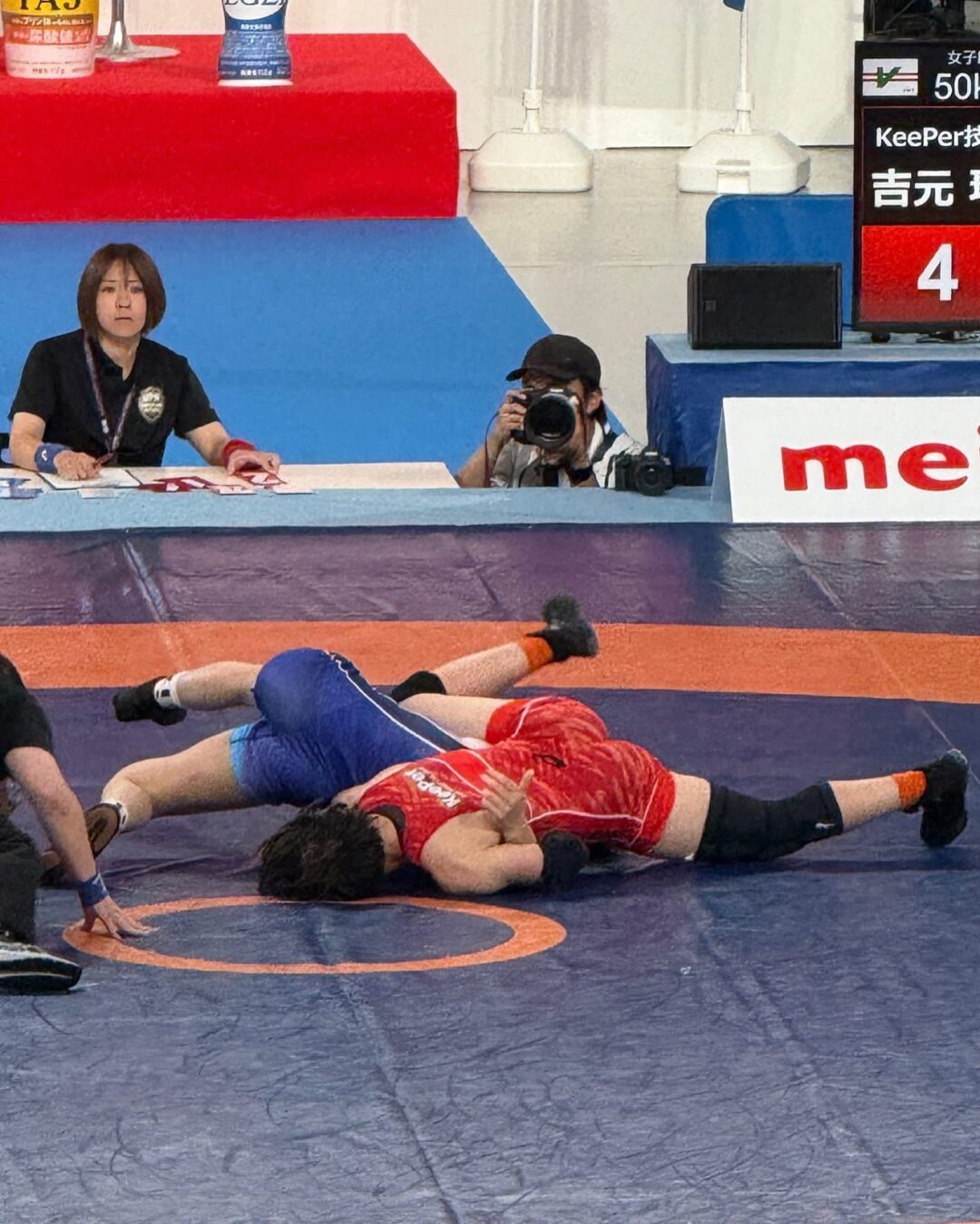 フォール勝ちの決定場面