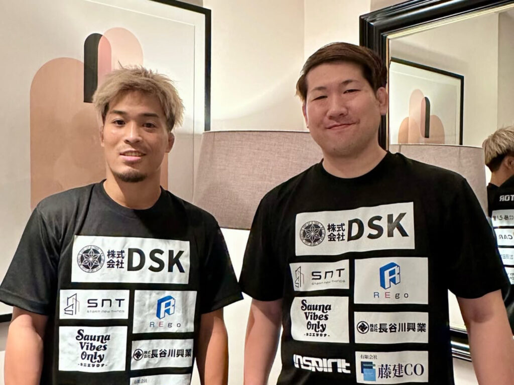 RIZINファイター 太田忍選手との記念写真｜大会直前の身体調整とケアサポート